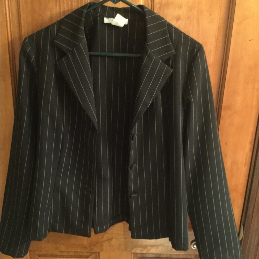 Alyn Paige pant/skirt suit